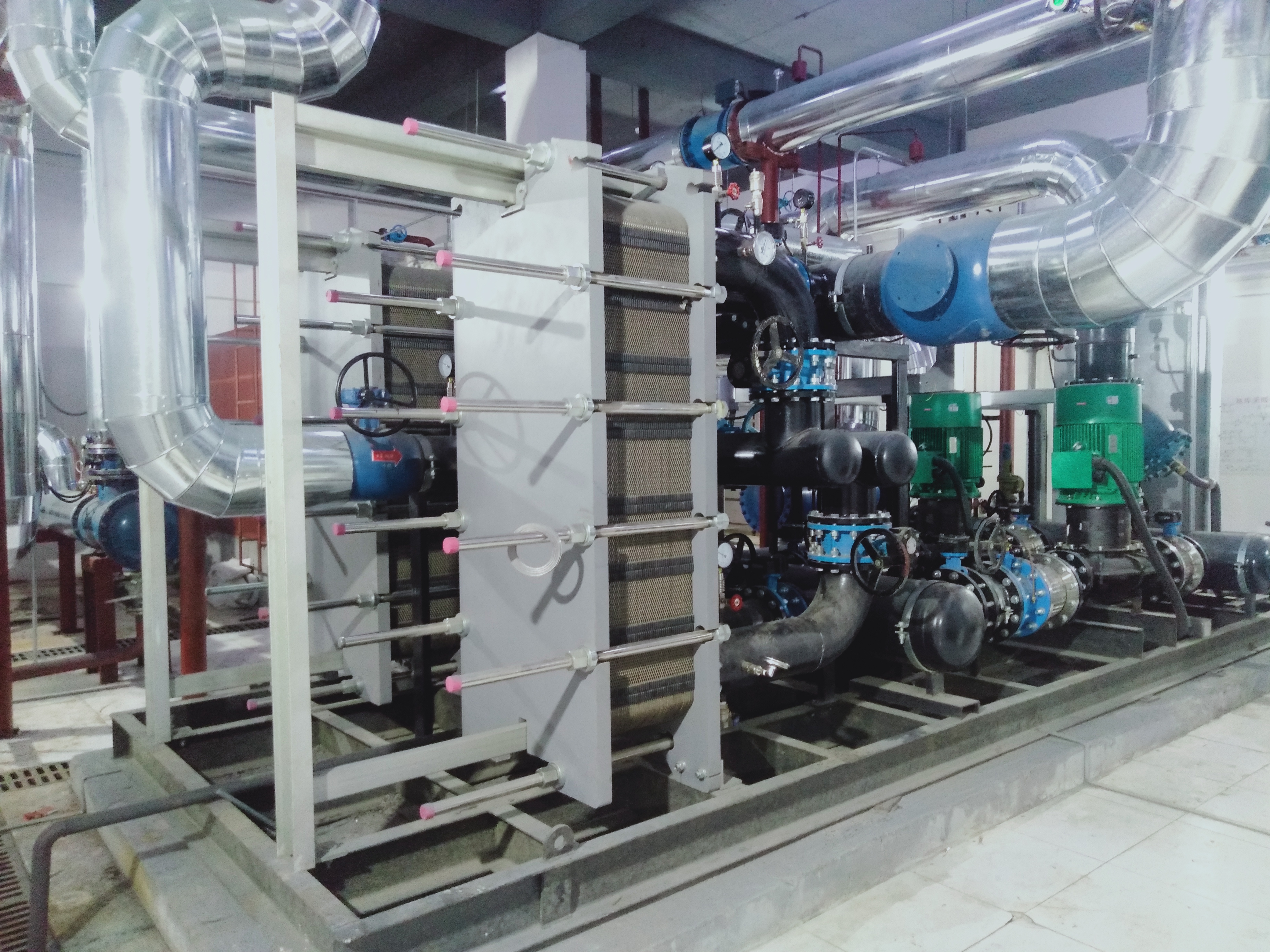 A . 內(nèi)蒙古呼和浩特金地名峰二期-3